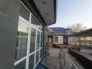 Фото 1 Гостиница в Мирабадском районе