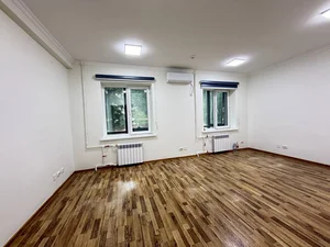 Фото 1 Офис в бизнес центре в Яккасарайском районе