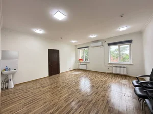 Фото 2 Офис в бизнес центре в Яккасарайском районе