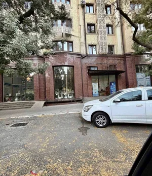 Фото 1 Коммерческое помещение в Мирабадском районе
